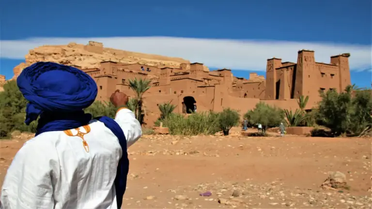 Riad sostenible en Marruecos con diseño tradicional y ecológico