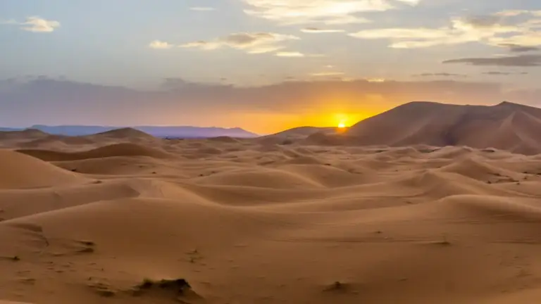 Amanecer en el desierto del Sahara Marruecos